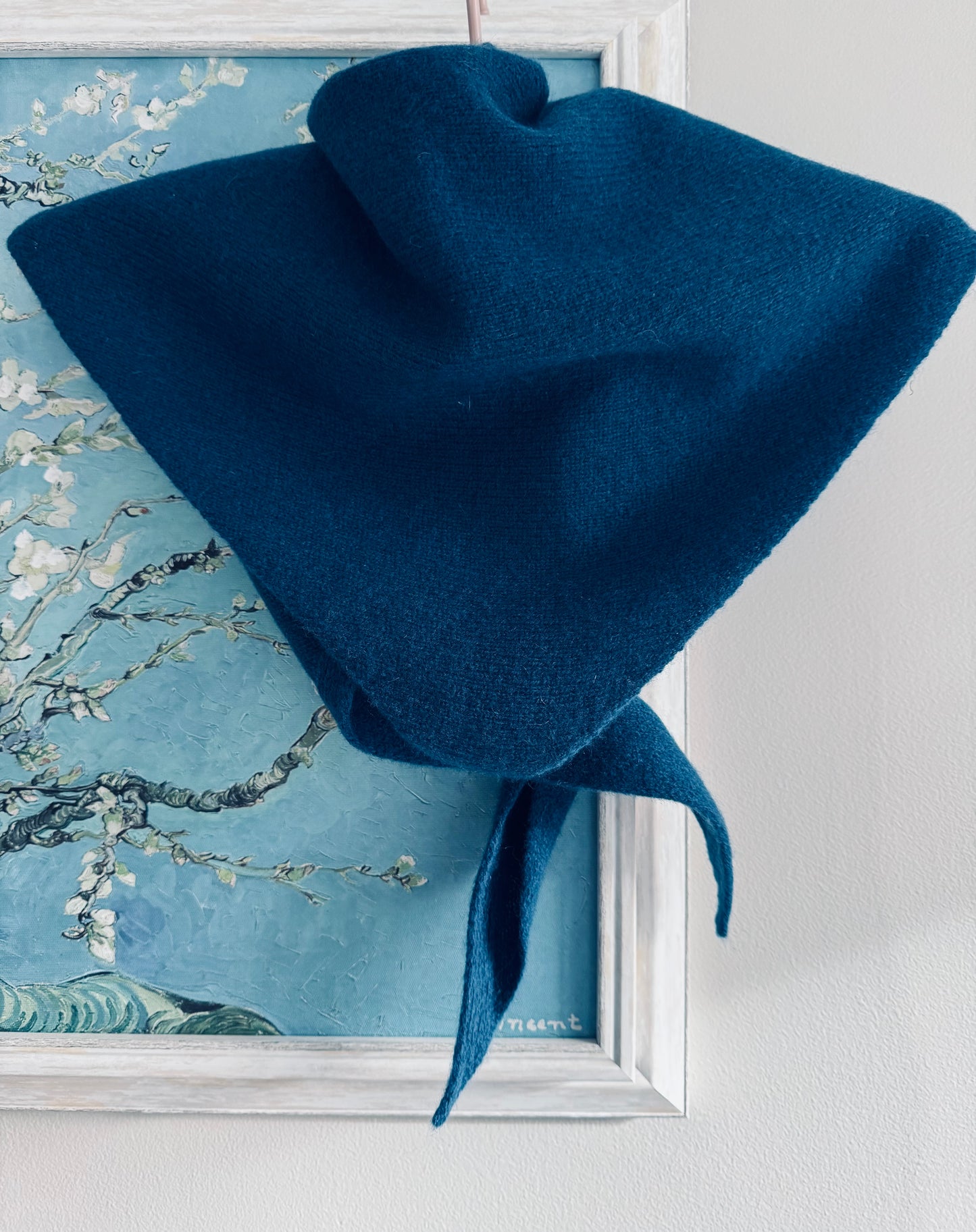 Pure Wool Knit Triangle Scarf - Teal Blue